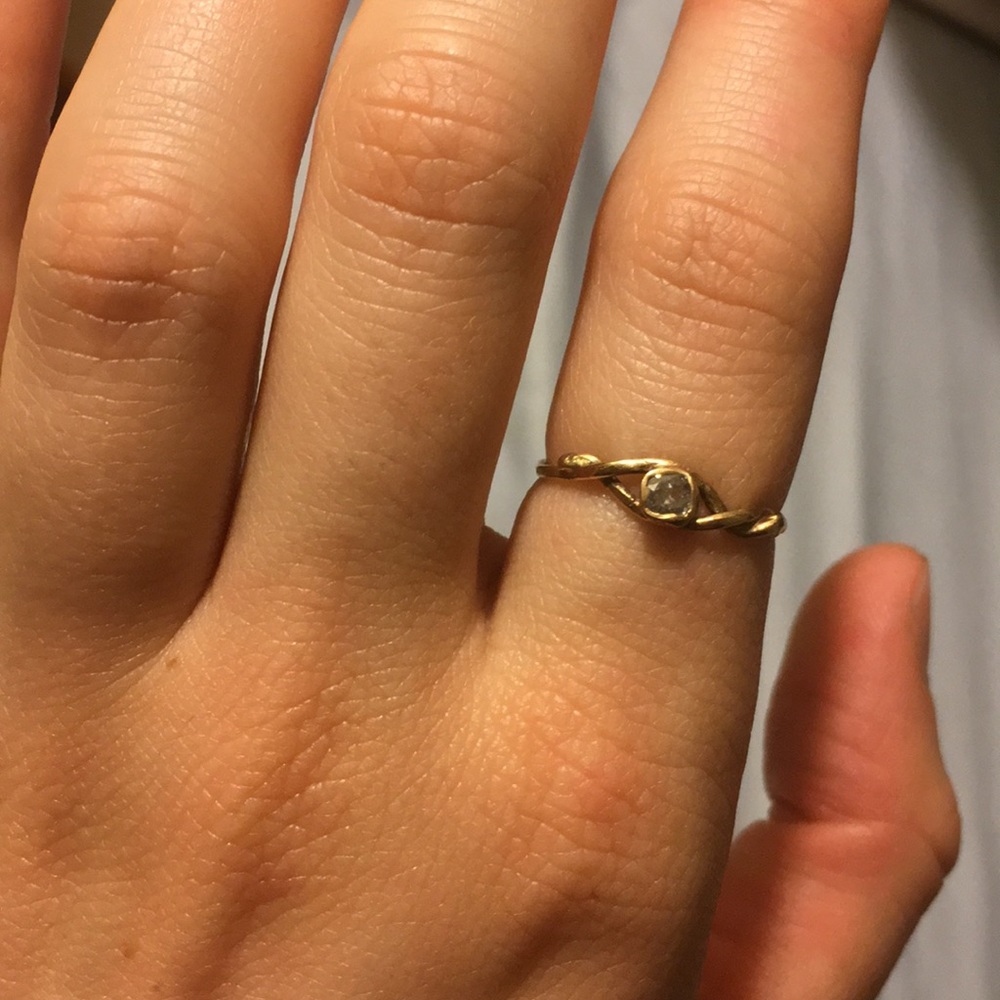 🌷 Beautiful Diamond and 14k Gold Ring 🌷